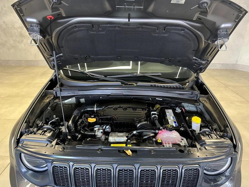 Foto do veículo JEEP RENEGADE  S T270 1.3 TB 4X4 FLEX AUT 2023 39.450 KM 108.900,00