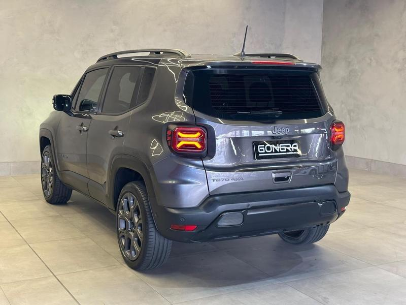 Foto do veículo JEEP RENEGADE  S T270 1.3 TB 4X4 FLEX AUT 2023 39.450 KM 108.900,00