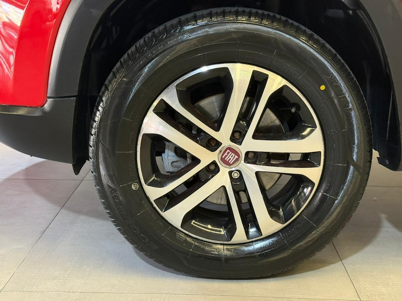 Foto do veículo FIAT TORO  FREEDOM AT9 2017 80.500 KM 90.900,00