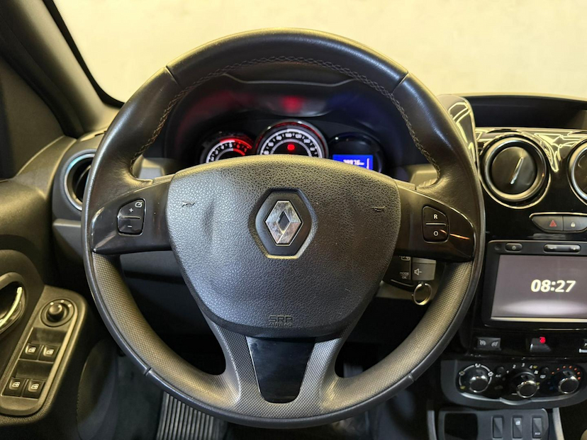 Foto do veículo RENAULT DUSTER OROCH OROCH DYN 16 SCE 2017 79.891 KM 74.900,00