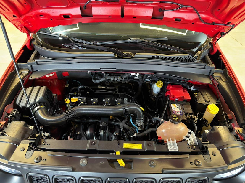 Foto do veículo JEEP RENEGADE  SPORT AT 2019 86.945 KM 74.900,00