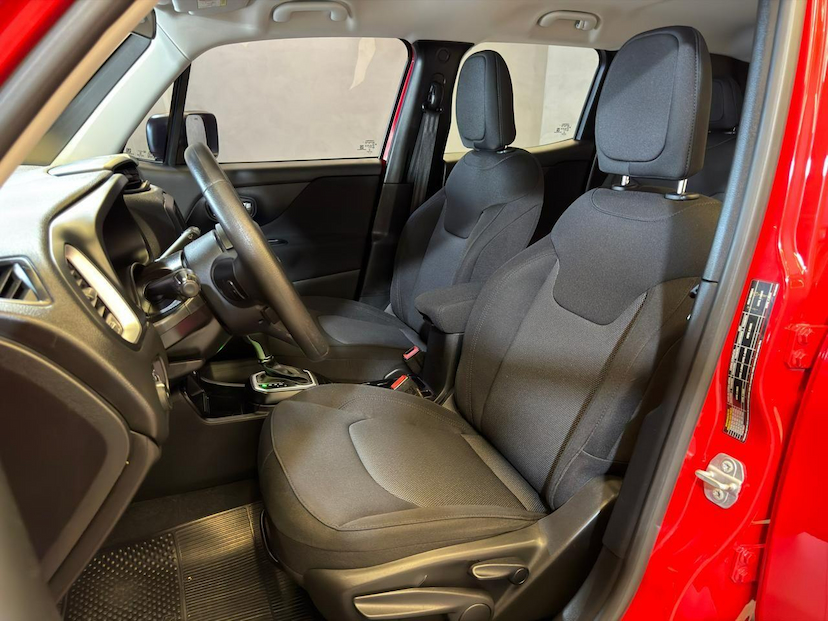 Foto do veículo JEEP RENEGADE  SPORT AT 2019 86.945 KM 74.900,00