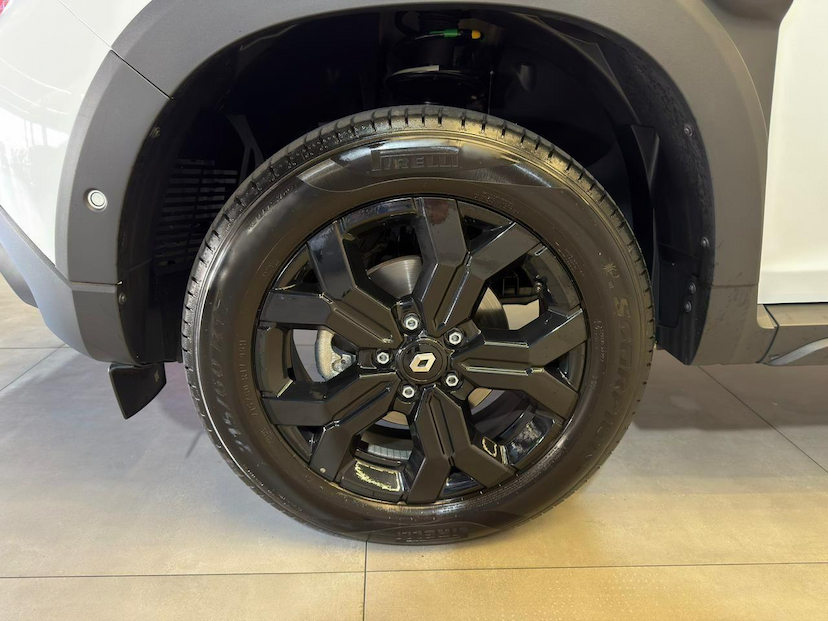 Foto do veículo RENAULT DUSTER  ICOUT TCE 2026 3.600 KM 125.900,00
