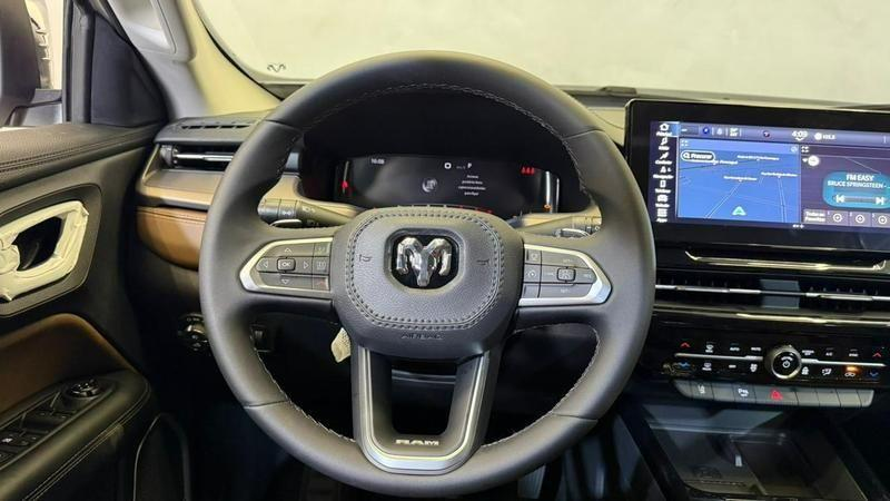 Foto do veículo RAM RAMPAGE  LARAMIE 2.2 TB CD 4X4 DIE. AUT. 2025 18.598 KM 219.900,00