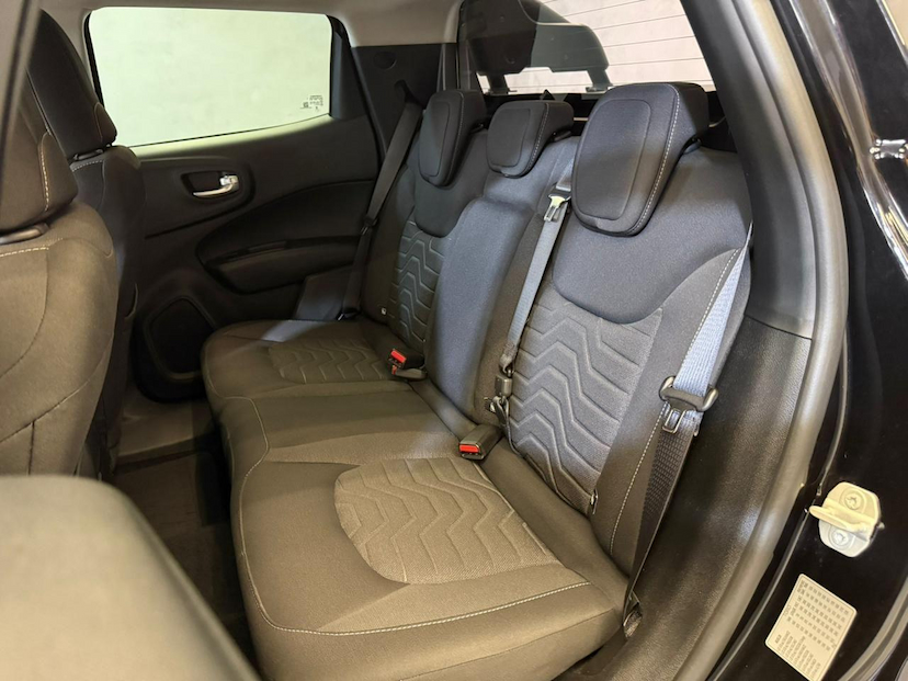 Foto do veículo FIAT TORO  FREED T270 AT6 2025 13.000 KM 136.900,00