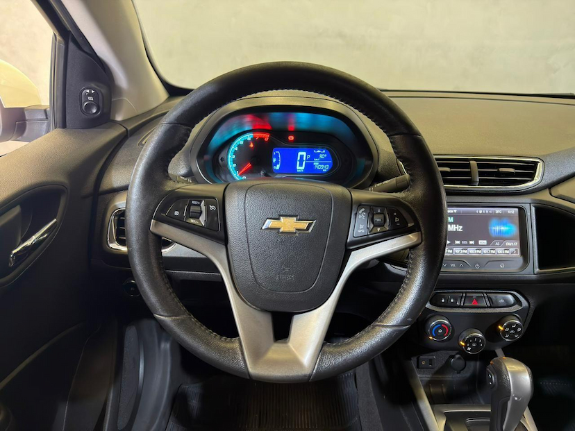 Foto do veículo CHEVROLET ONIX  1.4AT LTZ 2016 140.537 KM 58.900,00