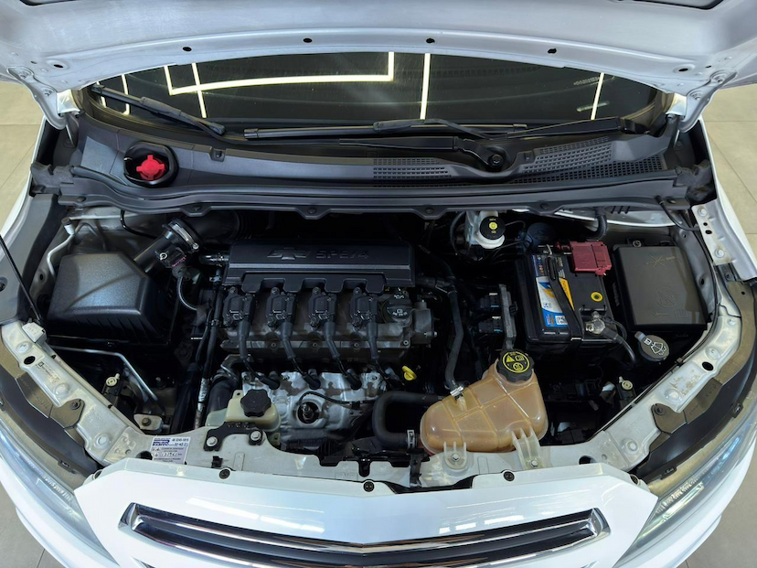 Foto do veículo CHEVROLET ONIX  1.4AT LTZ 2016 140.537 KM 58.900,00
