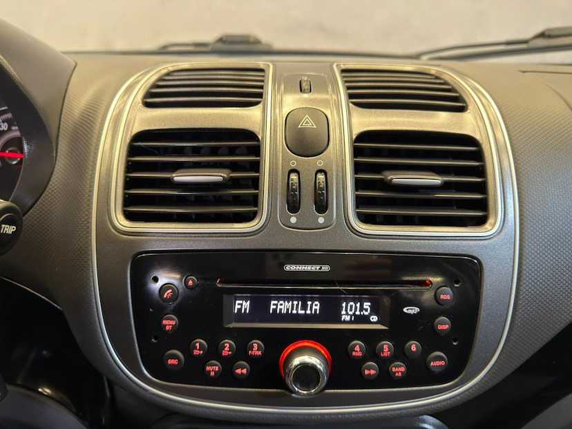 Foto do veículo FIAT PALIO  ATTRACTIV 1.0 2017 30 KM 54.900,00