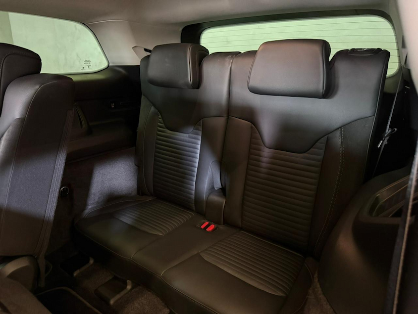 Foto do veículo JEEP COMMANDER  LIM T270 2024 17.447 KM 172.900,00