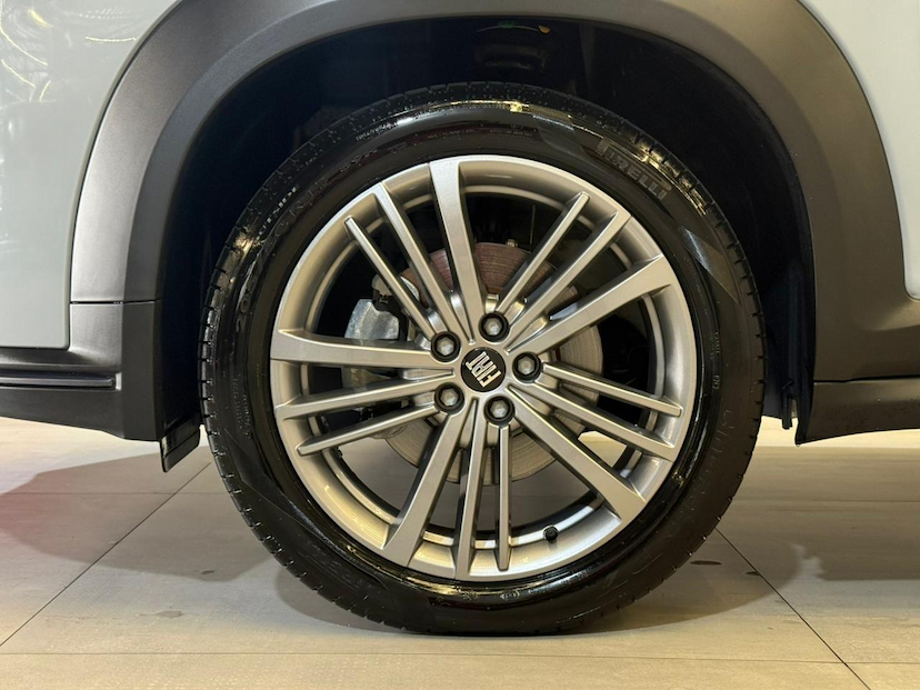 Foto do veículo FIAT FASTBACK  TURBO 200 2025 9.323 KM 109.900,00