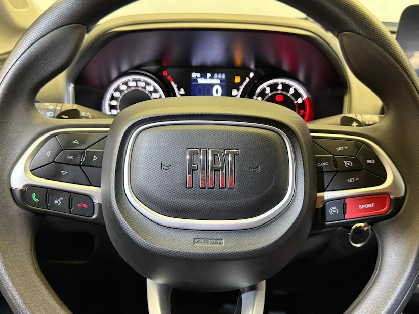 Foto do veículo FIAT FASTBACK  TURBO 200 2025 9.323 KM 109.900,00
