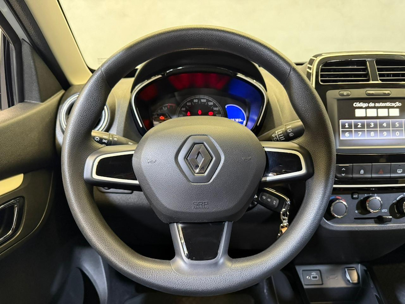 Foto do veículo RENAULT KWID  INTENS 10 MT 2020 66.751 KM 44.900,00