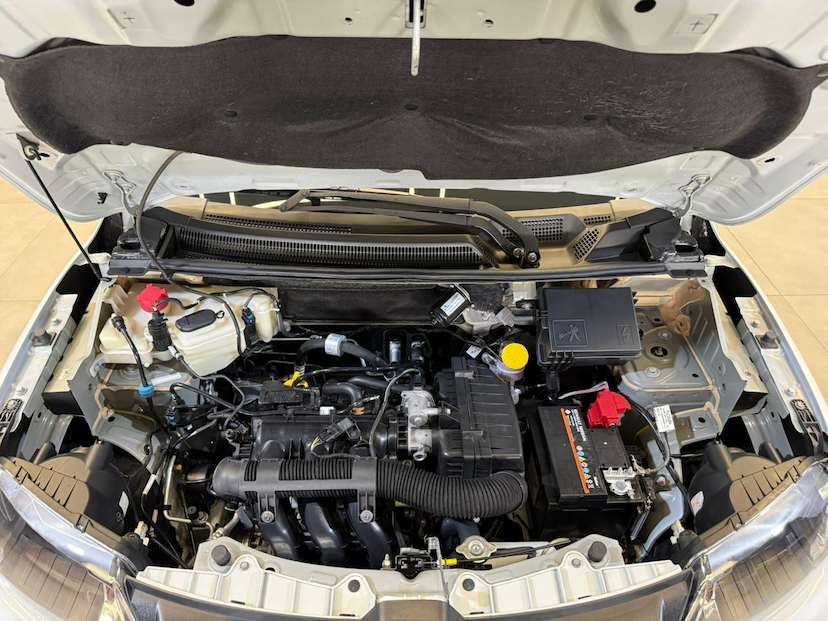 Foto do veículo RENAULT KWID  INTENS 10 MT 2020 66.751 KM 44.900,00