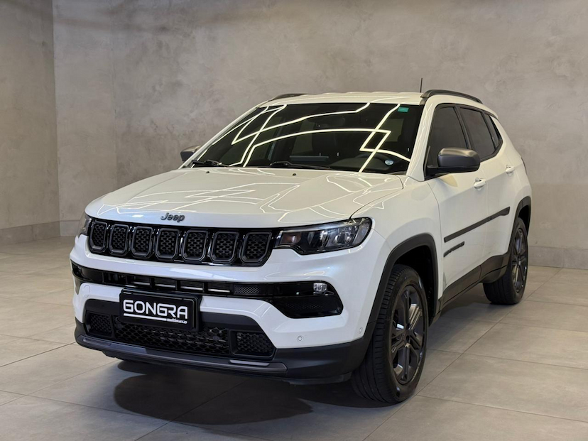 Foto do veículo JEEP COMPASS  LONG TF 2022 45.000 KM 126.900,00