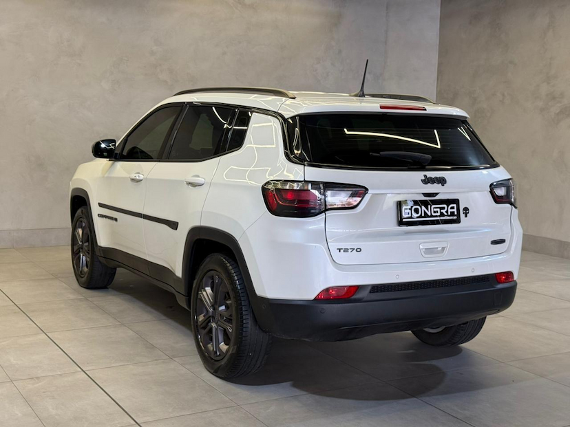 Foto do veículo JEEP COMPASS  LONG TF 2022 45.000 KM 126.900,00
