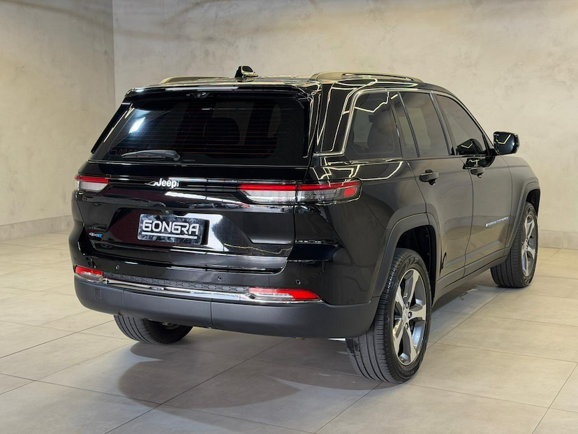 Foto do veículo JEEP CHEROKEE GRAND  4XE 2.0 T. AUT. (HIBRIDO) 2024 18.806 KM 375.900,00
