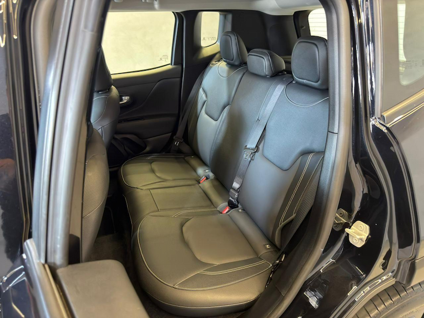 Foto do veículo JEEP RENEGADE  LGTD T270 2024 29.406 KM 115.900,00