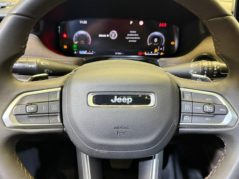 Foto do veículo JEEP COMMANDER  OVR T270 2022 51.754 KM 164.900,00