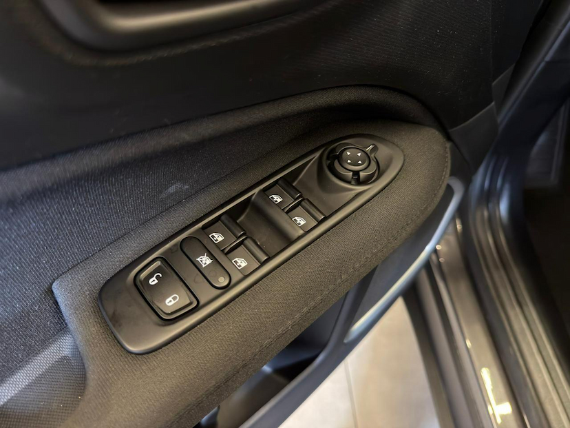 Foto do veículo FIAT TORO  ENDUR T270 AT6 2025 9.355 KM 129.900,00