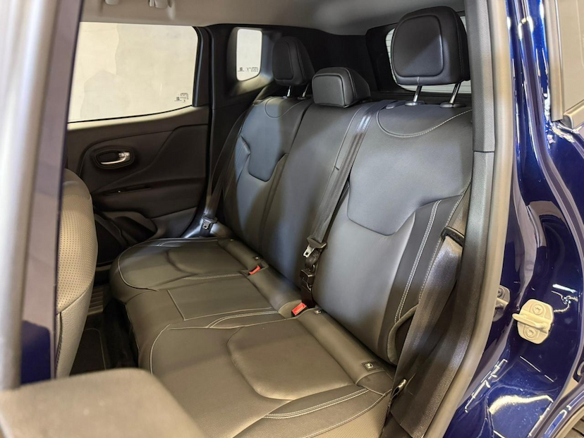 Foto do veículo JEEP RENEGADE  LGTD T270 2024 9.316 KM 118.900,00