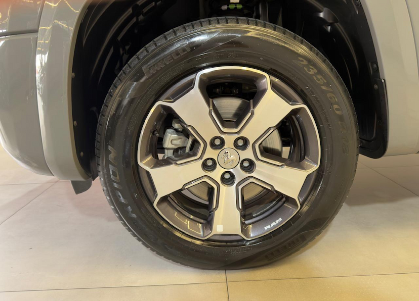 Foto do veículo RAM RAMPAGE  LARAMIE 2.2 TB CD 4X4 DIE. AUT. 2025 4.008 KM 225.900,00