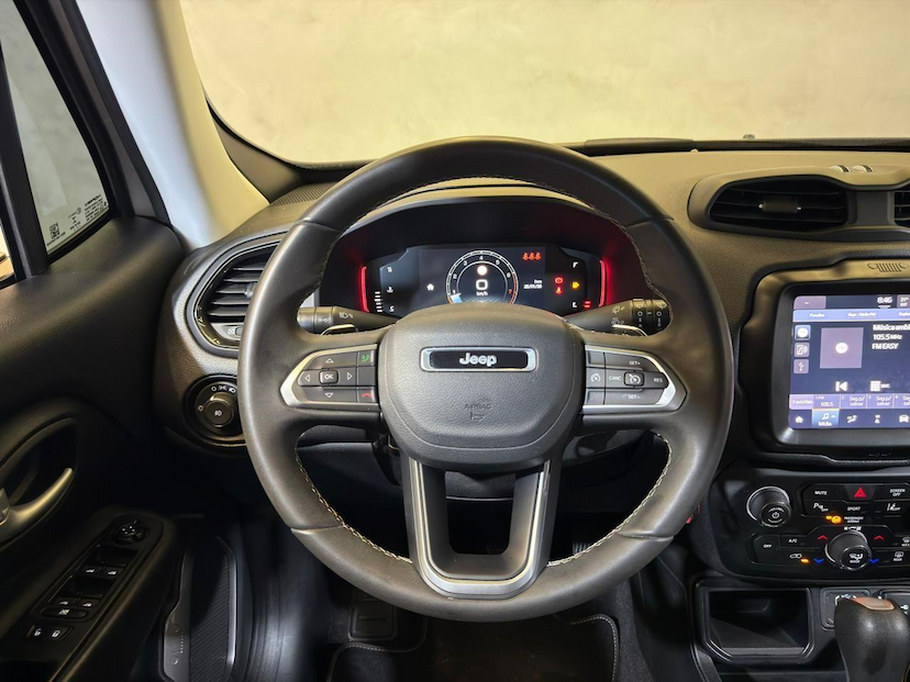 Foto do veículo JEEP RENEGADE  LGTD T270 2022 41.219 KM 102.900,00
