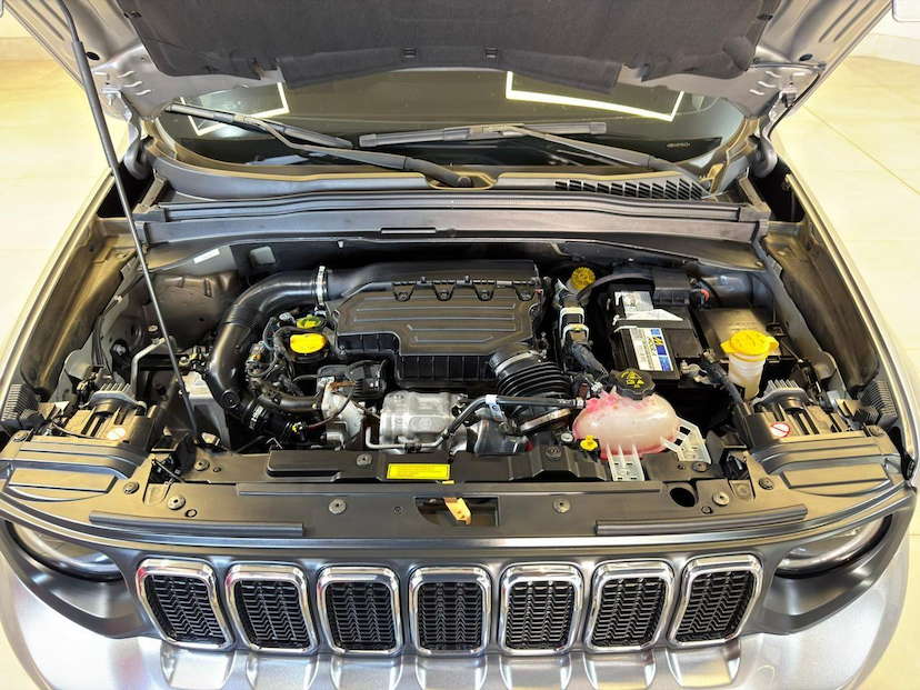 Foto do veículo JEEP RENEGADE  LGTD T270 2022 41.219 KM 102.900,00