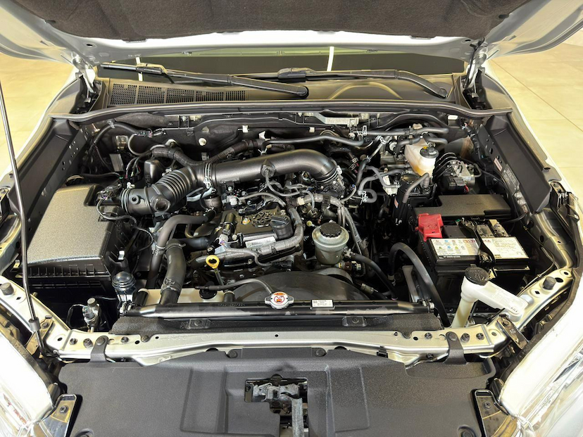 Foto do veículo TOYOTA HILUX  SRV CD 4X2 2.7 FLEX 16V AUTOMATICO 2017 39.893 KM 152.900,00