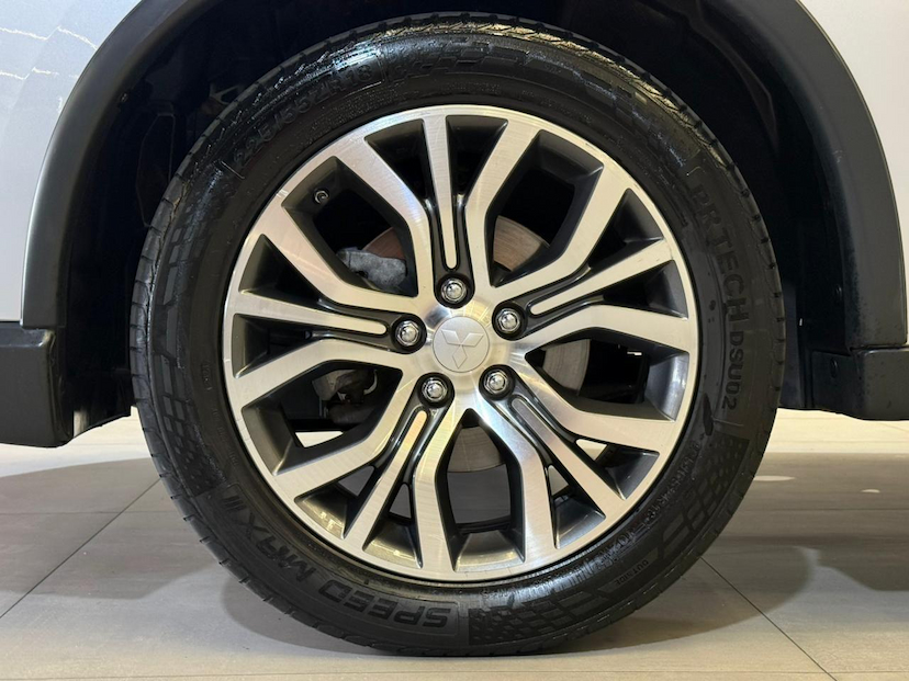 Foto do veículo MITSUBISHI OUTLANDER  2.0 COMFORT 7 LUGARES AUT 2018 90.506 KM 109.900,00