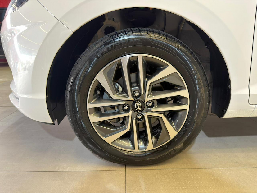 Foto do veículo HYUNDAI HB20S  EVOLUTION 1.0 TB FLEX 12V AUT. 2021 65.381 KM 76.900,00