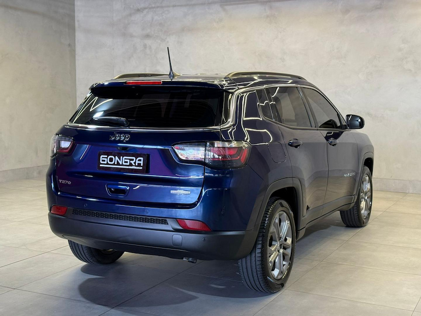 Foto do veículo JEEP COMPASS  LONG TF 2024 27.238 KM 139.900,00