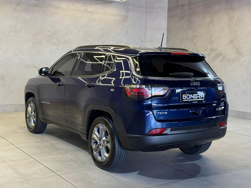 Foto do veículo JEEP COMPASS  LONG TF 2024 27.238 KM 139.900,00