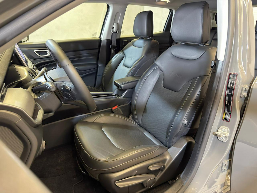 Foto do veículo JEEP COMPASS  LONG T 2025 14.336 KM 162.900,00