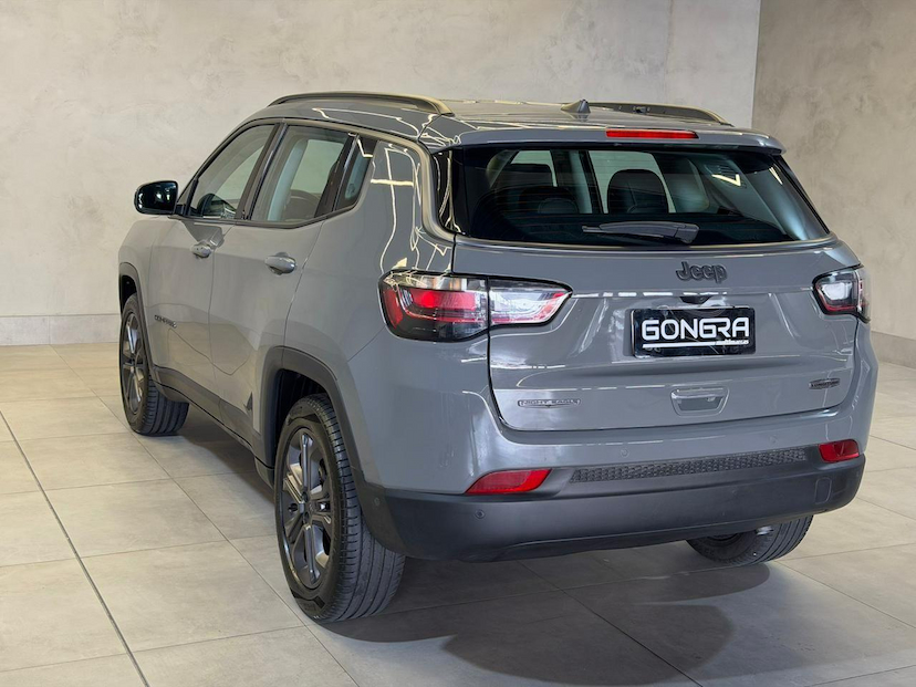 Foto do veículo JEEP COMPASS  LONG T 2025 14.336 KM 162.900,00
