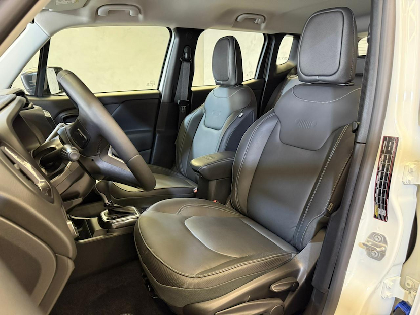 Foto do veículo JEEP RENEGADE  LGTD T270 2025 13.246 KM 129.900,00