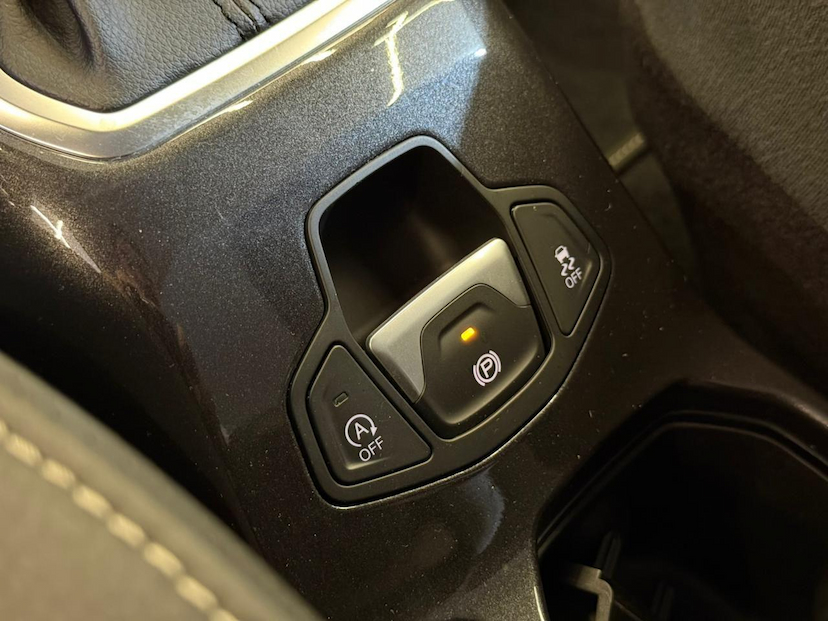 Foto do veículo JEEP RENEGADE  LGTD T270 2025 13.246 KM 129.900,00