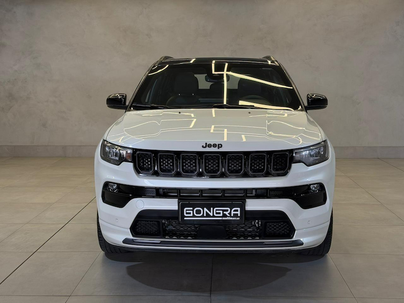 Foto do veículo JEEP COMPASS  SERIE S TF 2024 10.461 KM 189.900,00