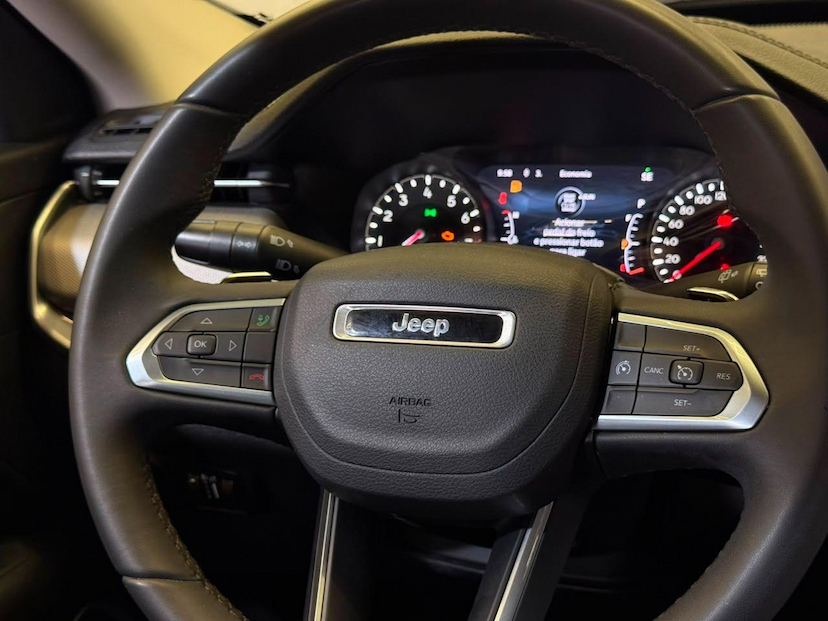Foto do veículo JEEP COMPASS  LONG. T270 1.3 TB 4X2 FLEX AUT. 2024 29.000 KM 129.900,00