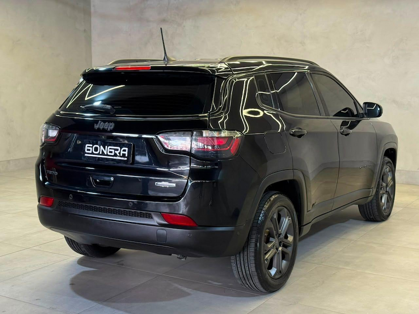 Foto do veículo JEEP COMPASS  LONG. T270 1.3 TB 4X2 FLEX AUT. 2024 29.000 KM 129.900,00