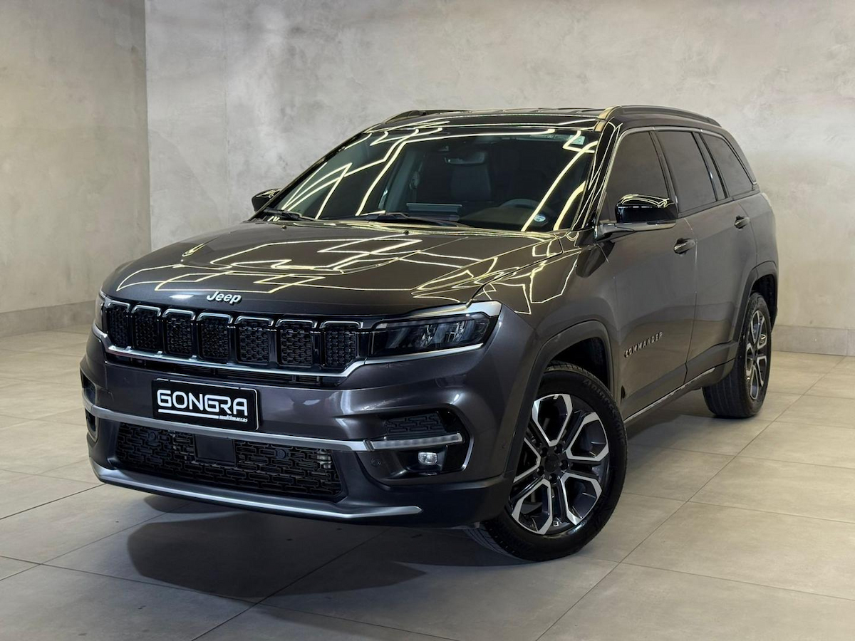 Foto do veículo JEEP COMMANDER  LIMITED T270 TURBO FLEX 2023/2024 31.254 KM R$ 169.900,00