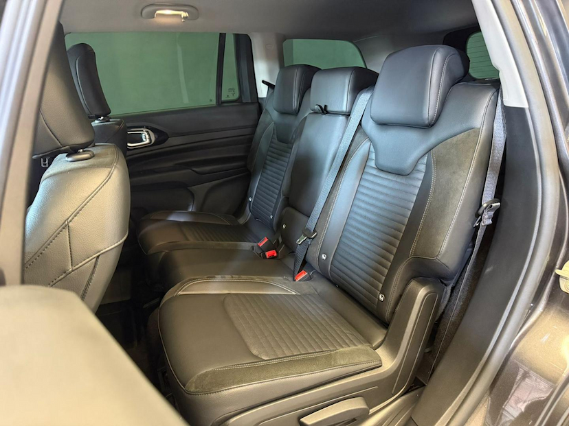 Foto do veículo JEEP COMMANDER  LIMITED T270 TURBO FLEX 2024 31.254 KM 169.900,00