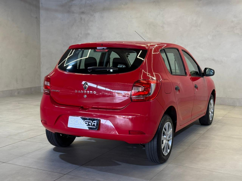 Foto do veículo RENAULT SANDERO  AUTH 10 2015 87.155 KM 33.900,00