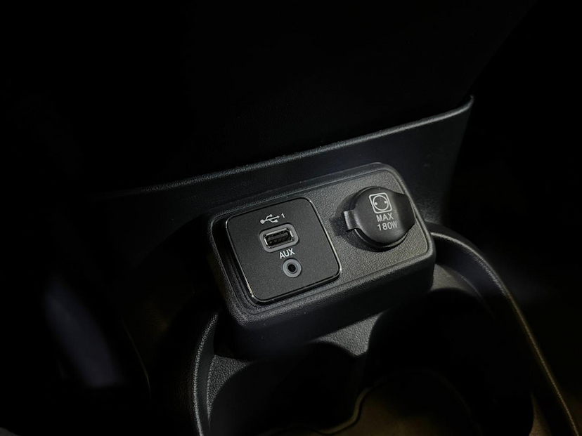 Foto do veículo FIAT MOBI  TREKKING 1.0MT 2025 3.765 KM 70.900,00