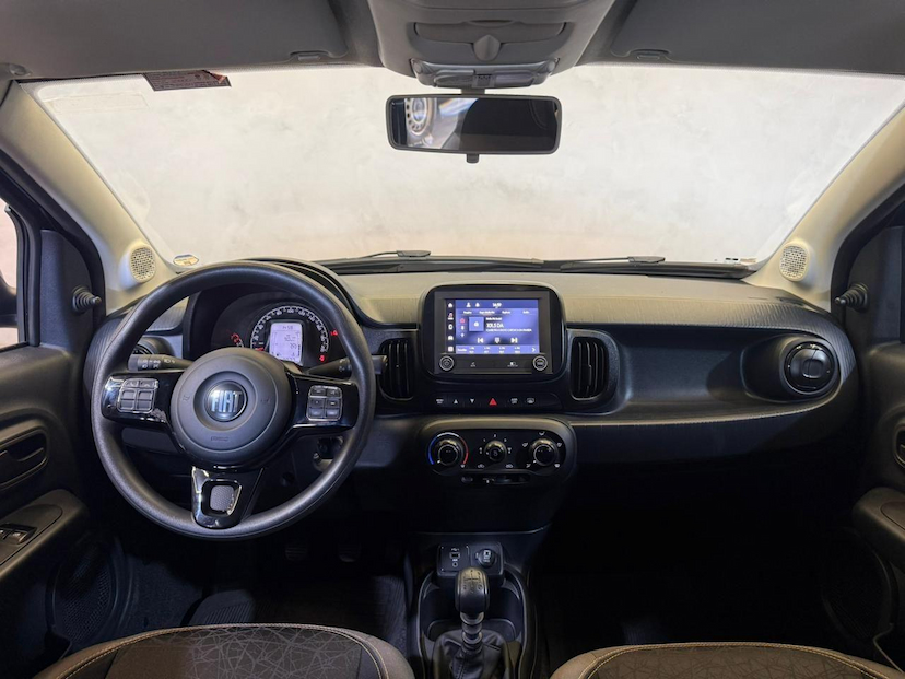 Foto do veículo FIAT MOBI  TREKKING 1.0MT 2025 3.765 KM 70.900,00