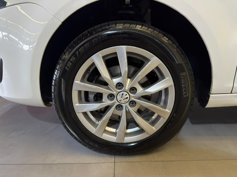 Foto do veículo VOLKSWAGEN FOX  ROCK IN RIO 2014 63.655 KM 51.900,00