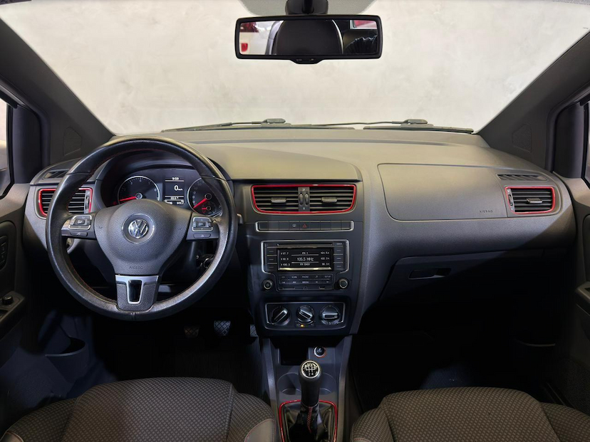 Foto do veículo VOLKSWAGEN FOX  ROCK IN RIO 2014 63.655 KM 51.900,00