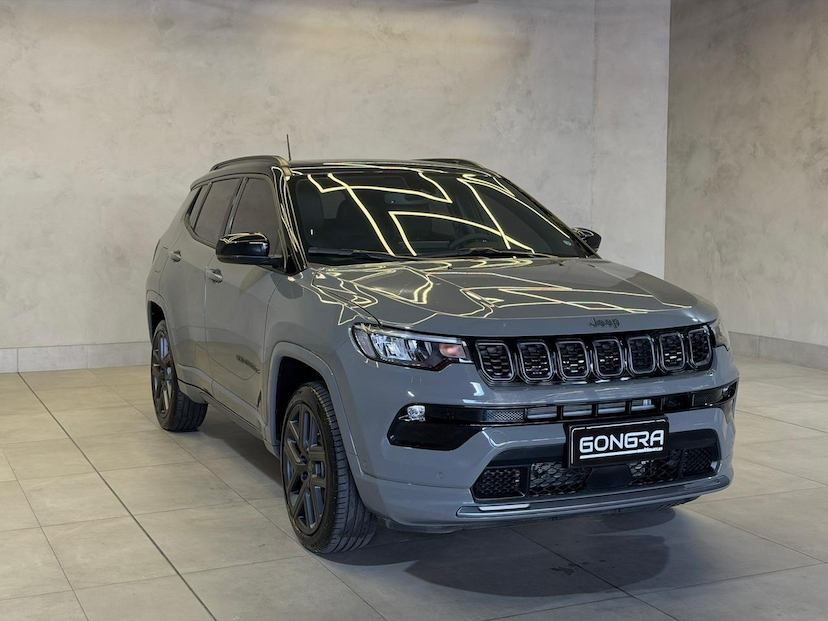 Foto do veículo JEEP COMPASS  SERIE S T 2025 18.232 KM 182.900,00