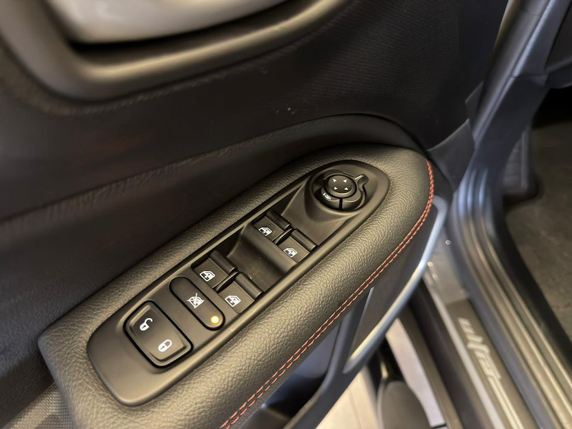 Foto do veículo FIAT TORO  ULTRA AT9 4X4 2024 2.202 KM 164.900,00