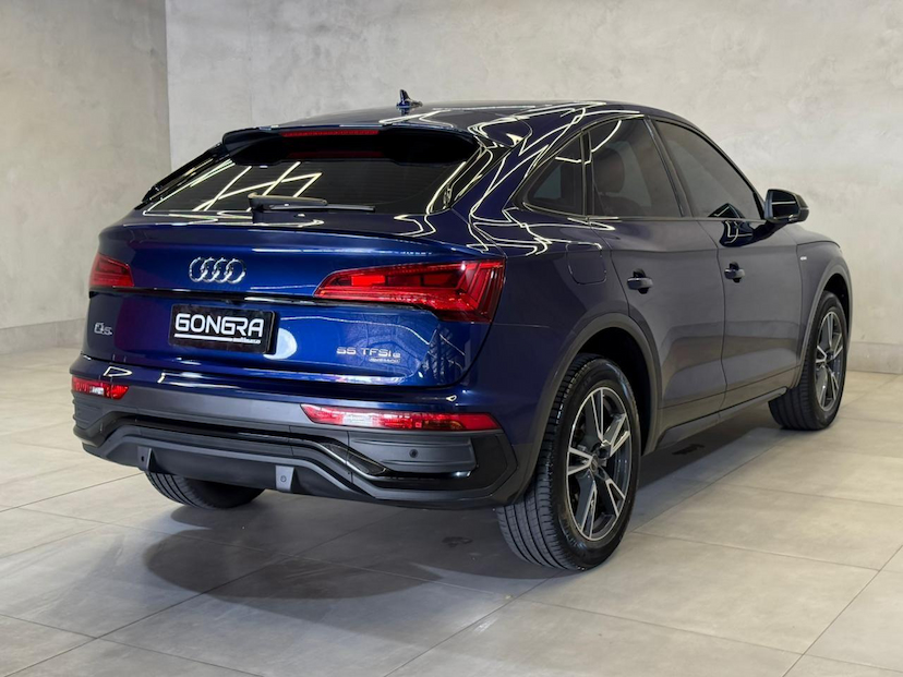 Foto do veículo AUDI Q5  SPORTBACK PHEV PERFORMANCE 2.0 TFSI QUATTRO 2023 11.000 KM 299.900,00