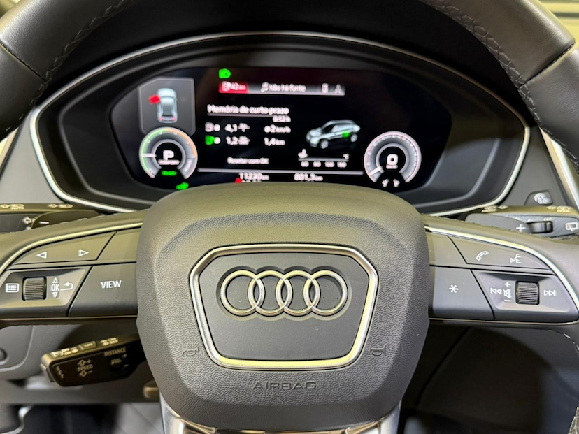 Foto do veículo AUDI Q5  SPORTBACK PHEV PERFORMANCE 2.0 TFSI QUATTRO 2023 11.000 KM 299.900,00